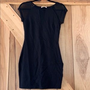 black bodycon dress